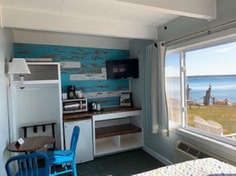 Beachfront Inn Baileys Harbor Exterior foto