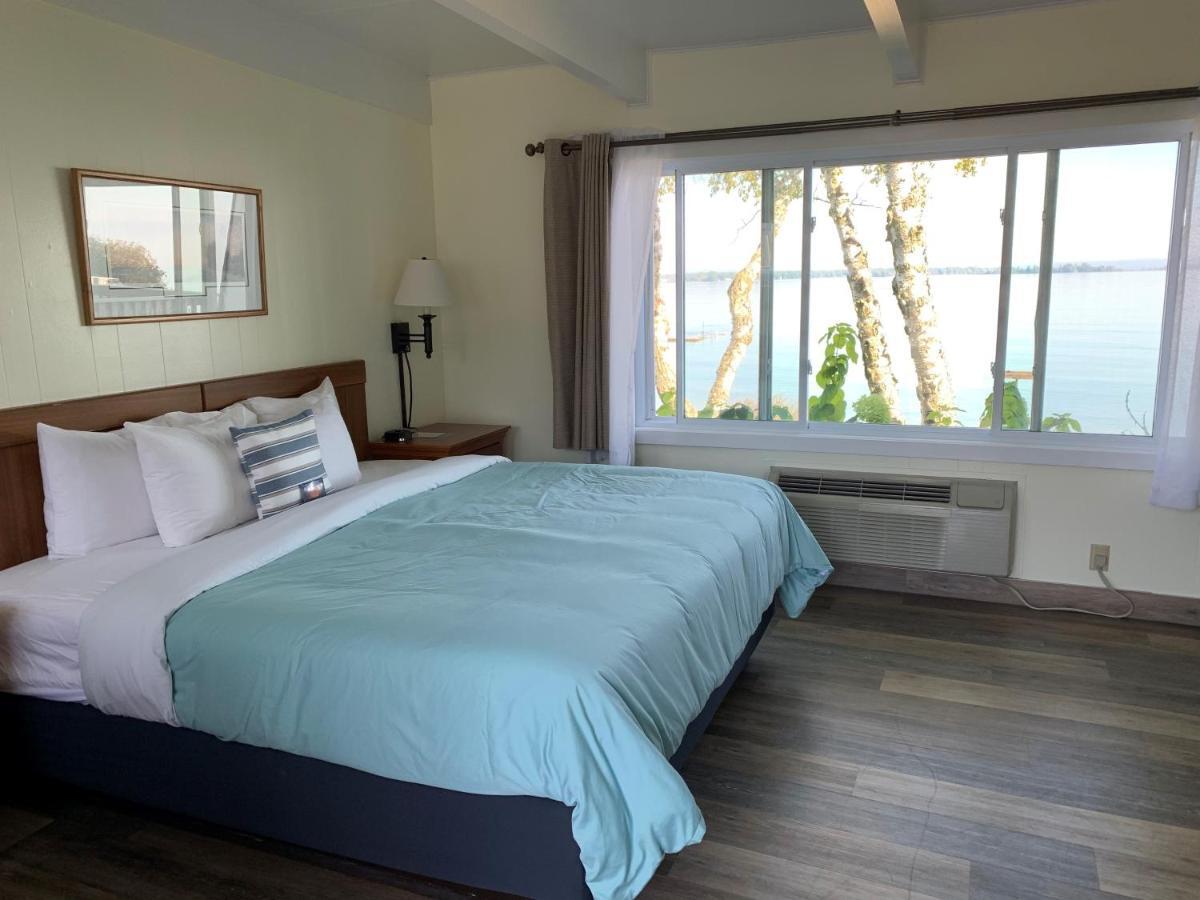 Beachfront Inn Baileys Harbor Exterior foto